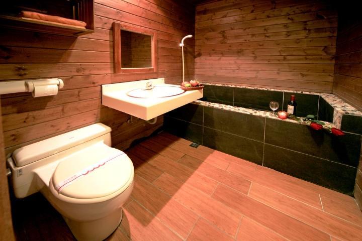 Ming Lu Holiday Hotel Ренай Екстериор снимка