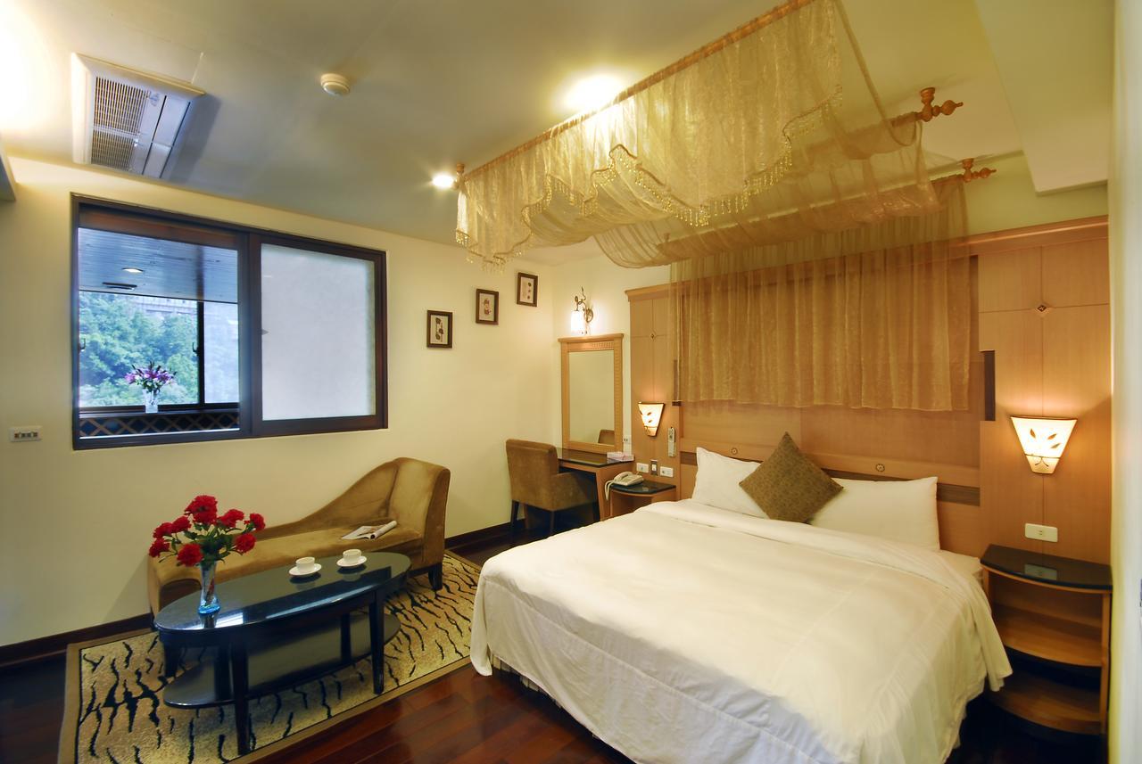 Ming Lu Holiday Hotel Ренай Екстериор снимка