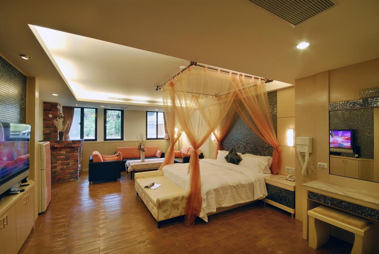 Ming Lu Holiday Hotel Ренай Екстериор снимка